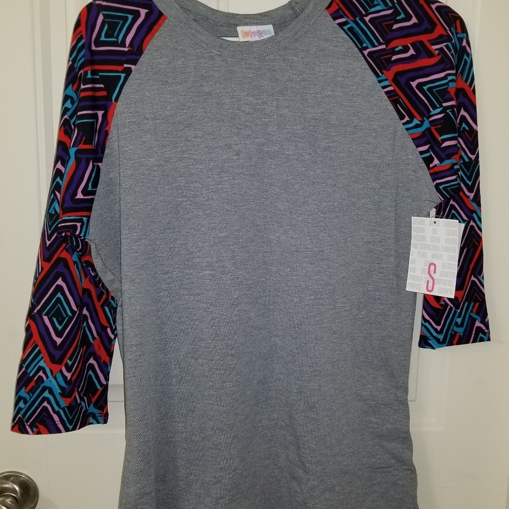 Lularoe Randy Tee